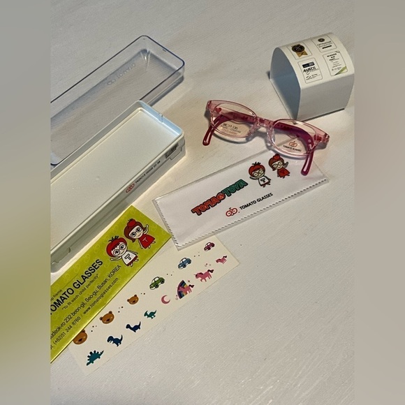 Tomato Glasses Non Slip Frame TKDC13 | Square Pink Kids Glasses - Picture 5 of 11